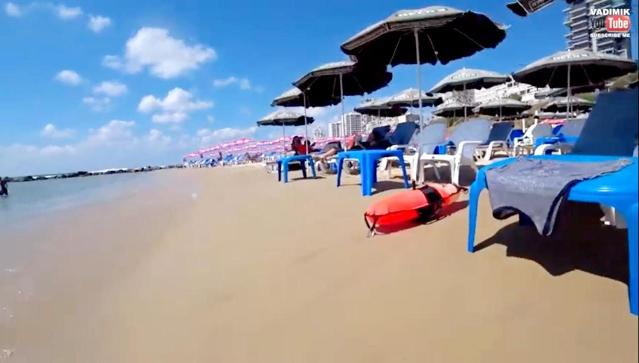 612 Apartment On The Beach Бат-Ям Экстерьер фото